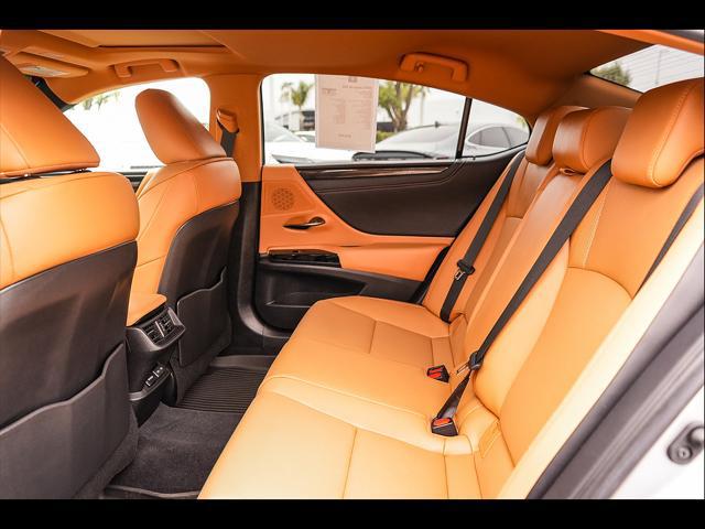 2025 Lexus ES 350 350