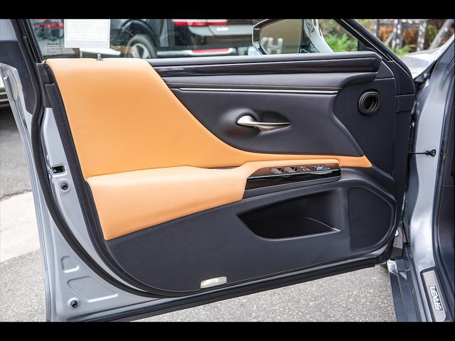 2025 Lexus ES 350 350