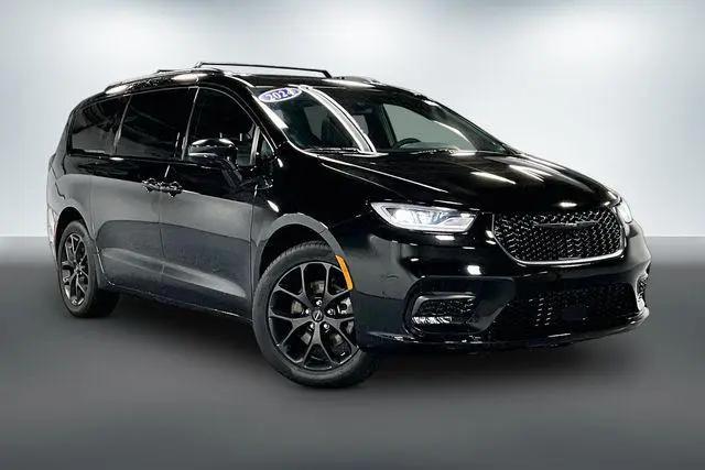 2024 Chrysler Pacifica Limited AWD for sale in Auburn, IN