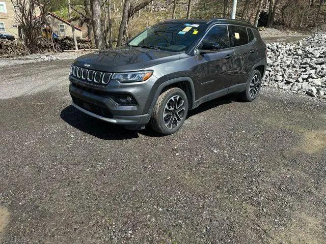 2022 Jeep Compass Limited 4x4 for sale in Newark, NY