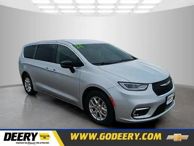 2024 Chrysler Pacifica Touring L for sale in Pleasant Hill, IA
