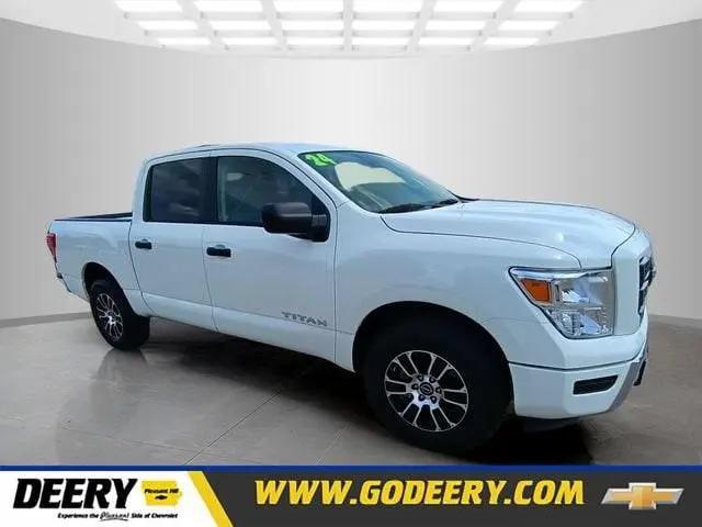 2024 Nissan Titan Crew Cab SV 4x4 for sale in Pleasant Hill, IA