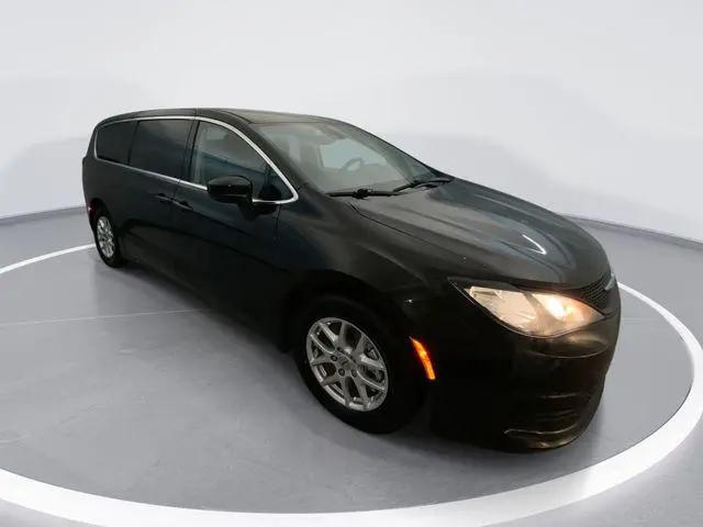 2021 Chrysler Voyager LX for sale in Jacksonville, NC