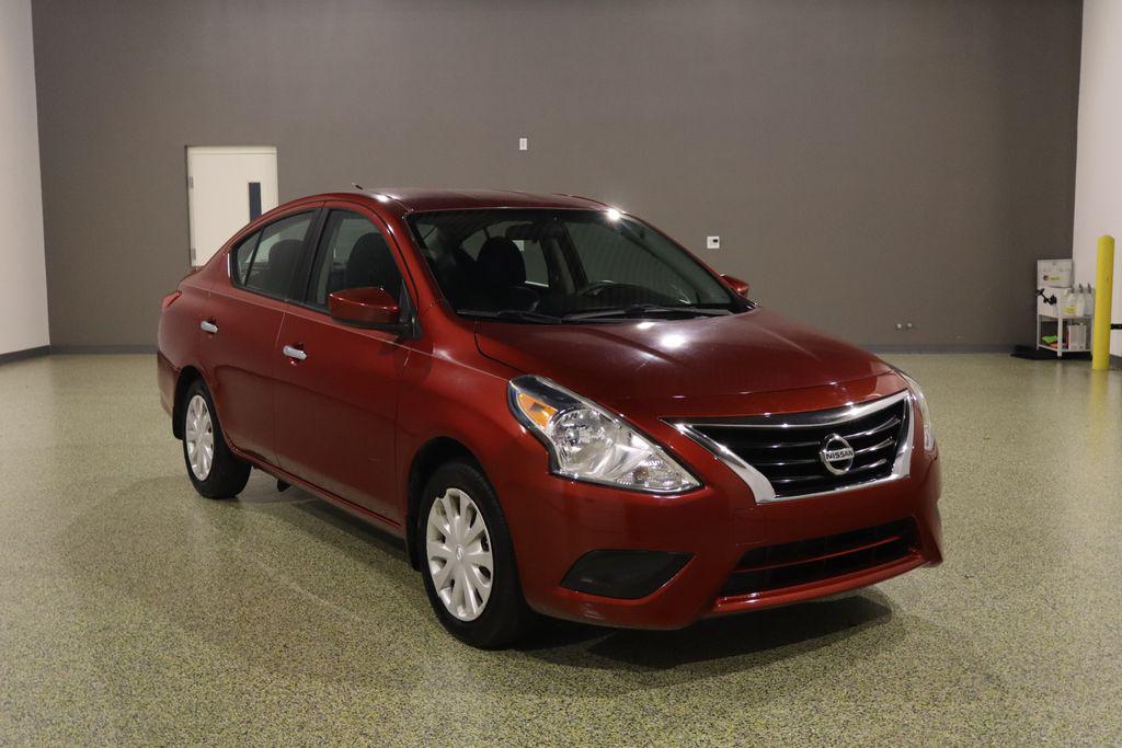 2016 Nissan Versa 1.6 SV CVT's photo