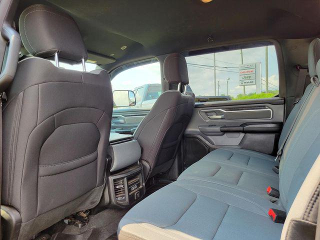 2022 Ram 1500 Big Horn Crew Cab 4x4 5'7" Box