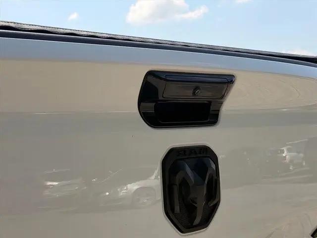 2023 Ram 1500 Big Horn Crew Cab 4x4 5'7" Box