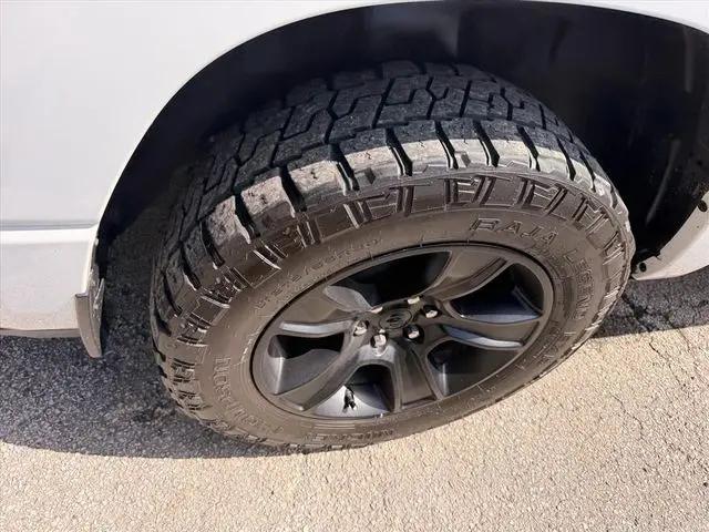 2023 Ram 1500 Big Horn Crew Cab 4x4 5'7" Box