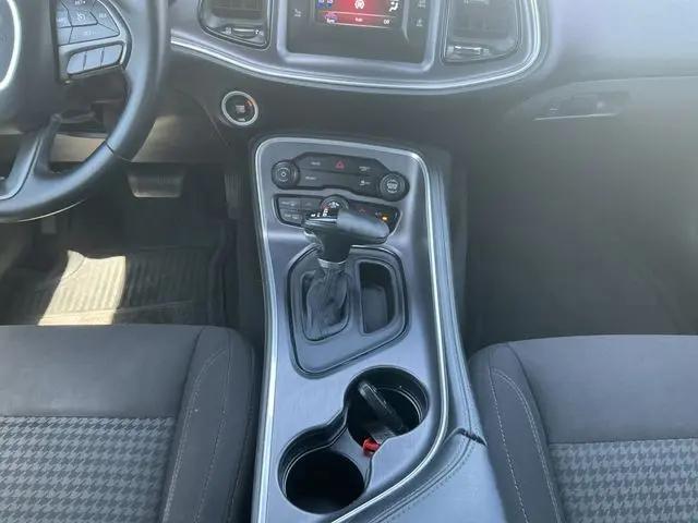 2017 Dodge Challenger SXT