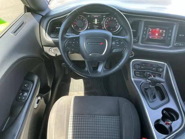 2017 Dodge Challenger SXT