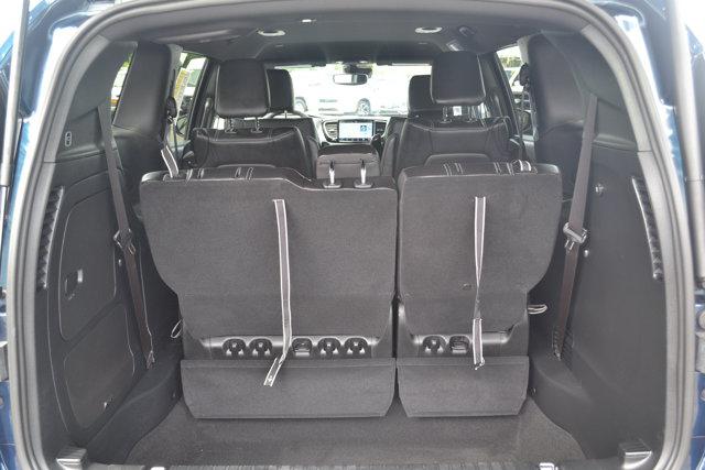 2025 Chrysler Pacifica Hybrid Select