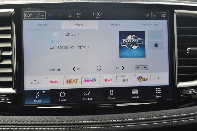 2025 Chrysler Pacifica Hybrid Select