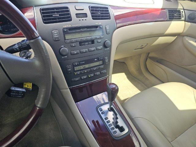 2002 Lexus ES 300 Base