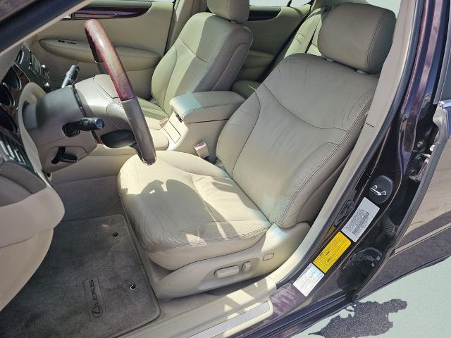 2002 Lexus ES 300 Base