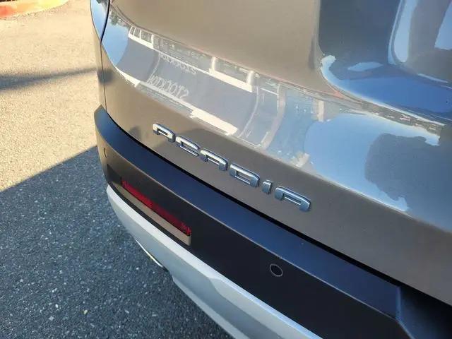 2021 GMC Acadia FWD SLE