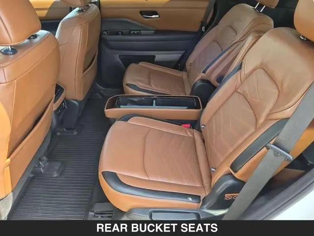 2022 Nissan Pathfinder Platinum 4WD