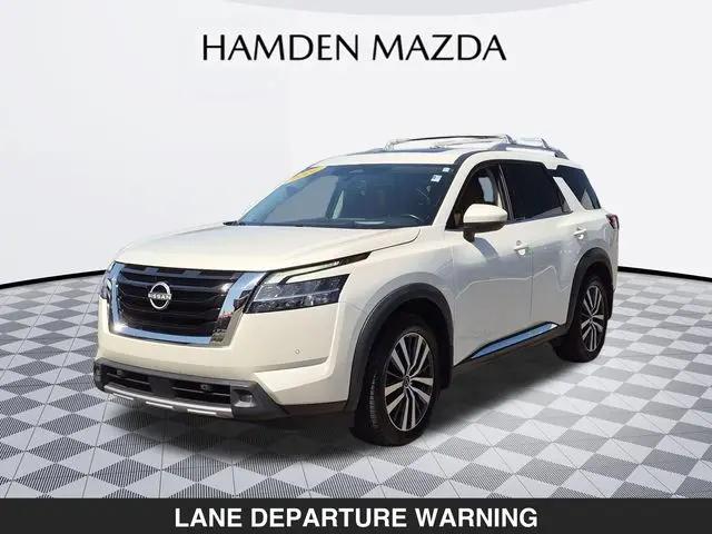 2022 Nissan Pathfinder Platinum 4WD