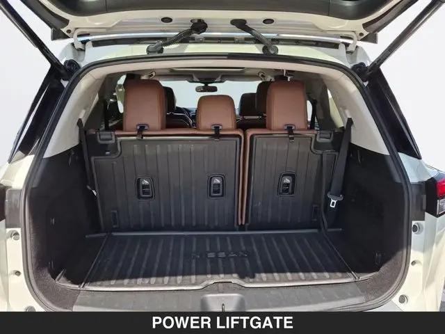 2022 Nissan Pathfinder Platinum 4WD