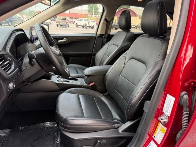 2020 Ford Escape Titanium Hybrid