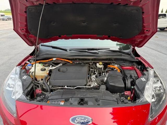 2020 Ford Escape Titanium Hybrid