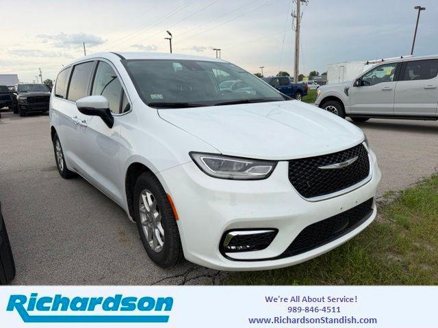 2023 Chrysler Pacifica Touring L for sale in Standish, MI