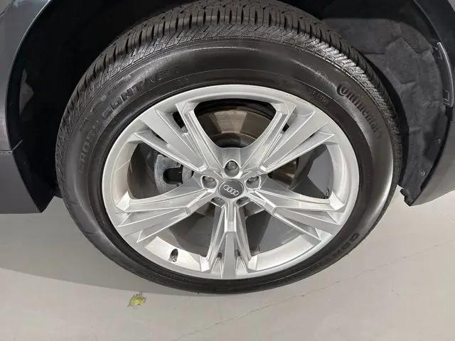2019 Audi Q8 55 Premium