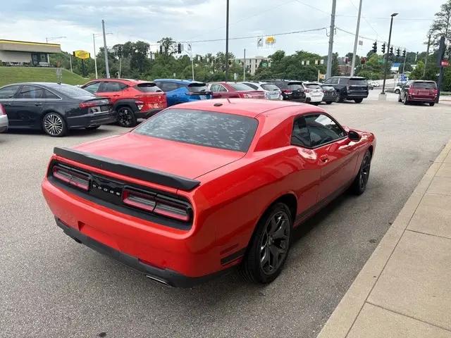 2017 Dodge Challenger SXT