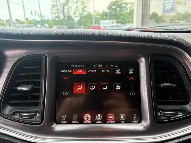 2017 Dodge Challenger SXT