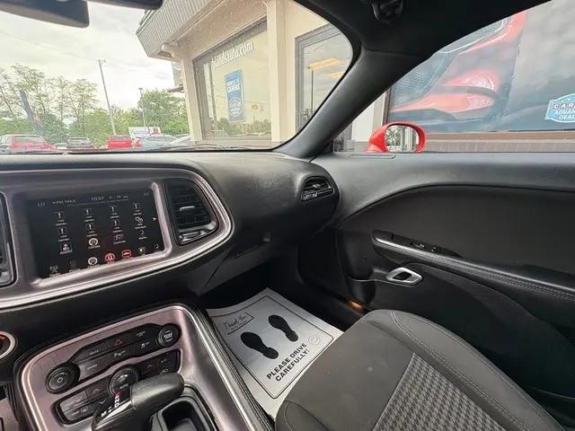 2017 Dodge Challenger SXT