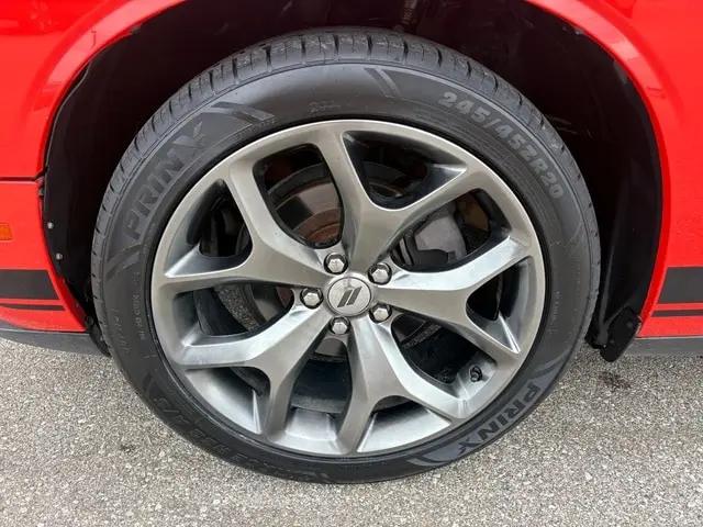 2017 Dodge Challenger SXT