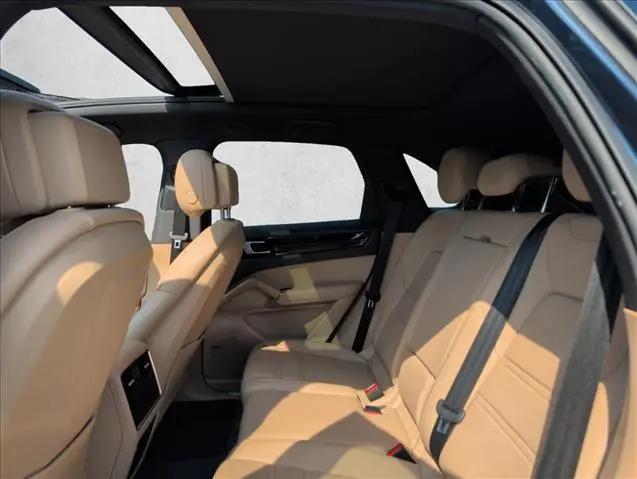 2020 Porsche Cayenne Cayenne
