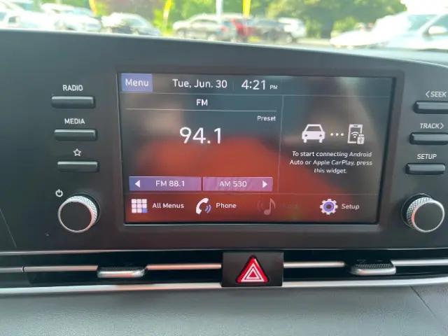 2023 Hyundai Elantra SE