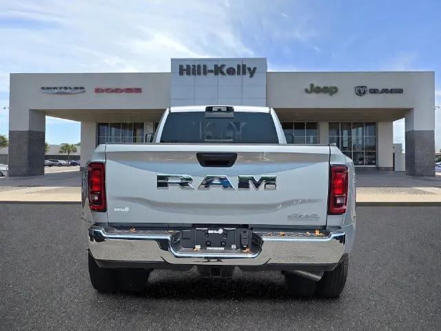 2026 Ram 3500 Tradesman Crew Cab 4x4 8 Box