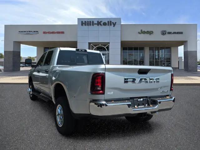2026 Ram 3500 Tradesman Crew Cab 4x4 8 Box