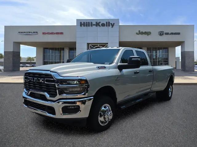 2026 Ram 3500 Tradesman Crew Cab 4x4 8 Box