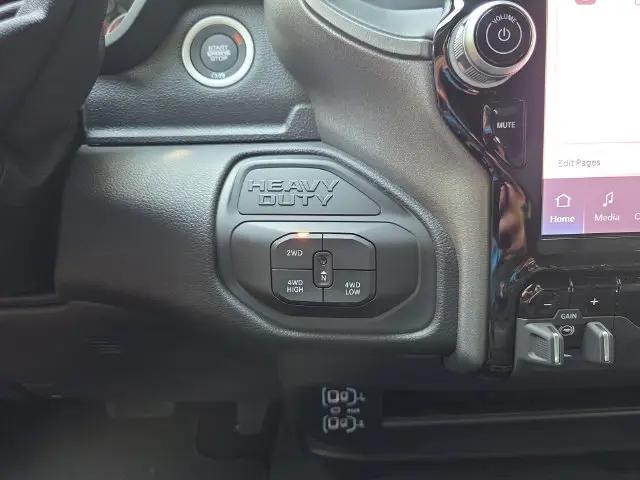 2026 Ram 3500 Tradesman Crew Cab 4x4 8 Box