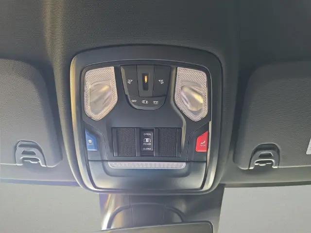 2026 Ram 3500 Tradesman Crew Cab 4x4 8 Box