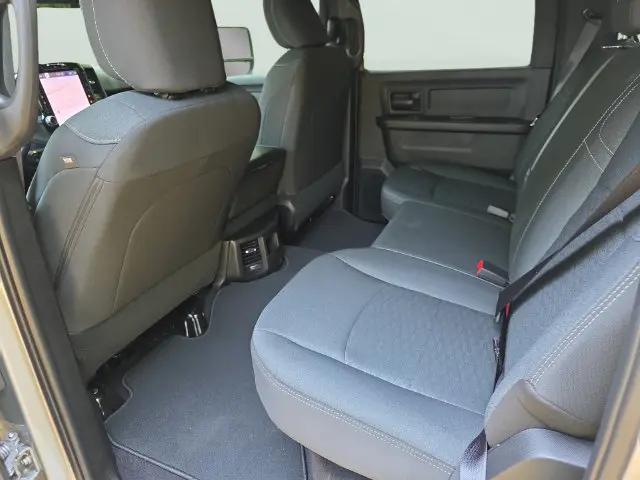 2026 Ram 3500 Tradesman Crew Cab 4x4 8 Box