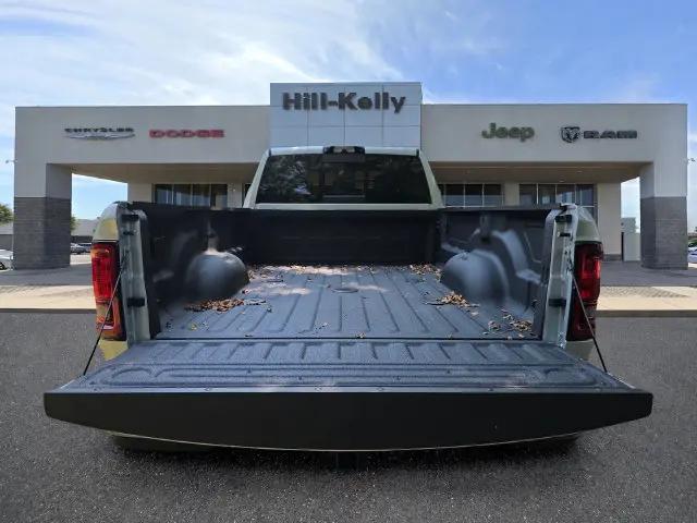 2026 Ram 3500 Tradesman Crew Cab 4x4 8 Box