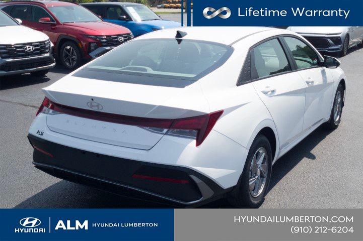 New 2026 White Hyundai SE image 6
