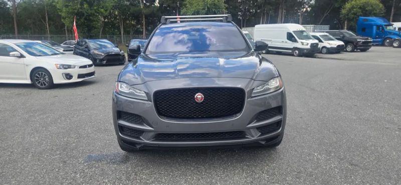 2017 Jaguar F-PACE 35t Prestige