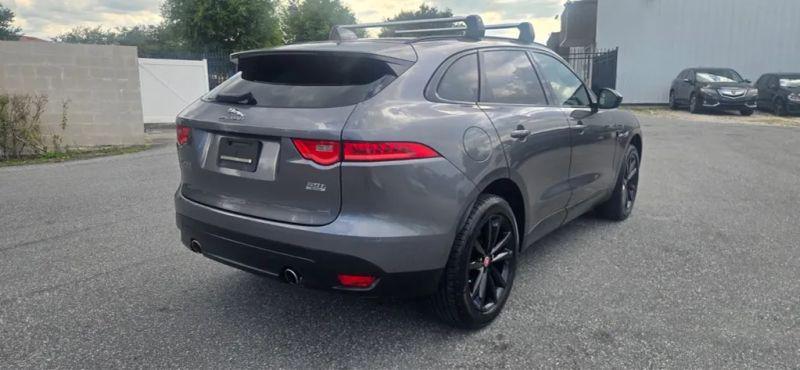 2017 Jaguar F-PACE 35t Prestige