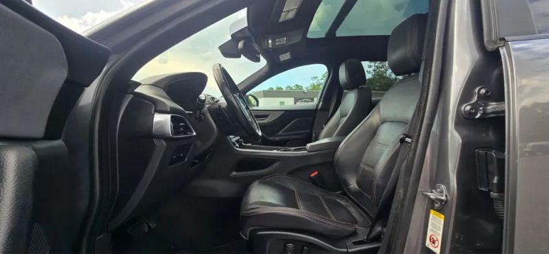 2017 Jaguar F-PACE 35t Prestige