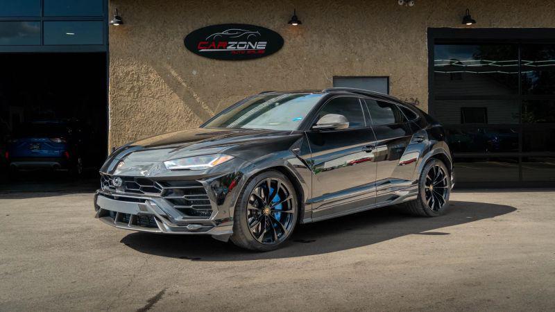 2021 Lamborghini Urus Graphite Capsule for sale in Kenosha, WI