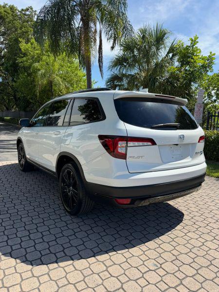 2021 Honda Pilot AWD Black Edition