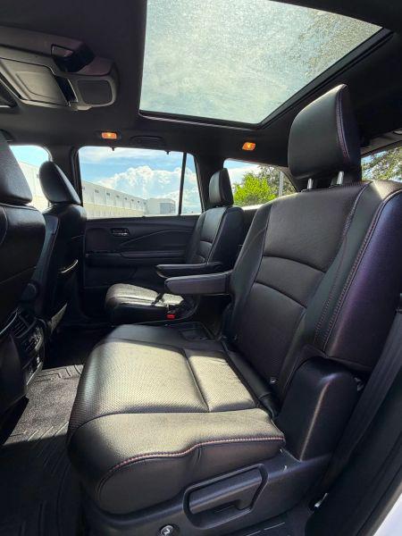 2021 Honda Pilot AWD Black Edition