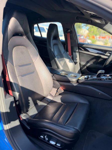 2017 Porsche Panamera 4