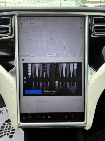 2017 Tesla Model S 75D