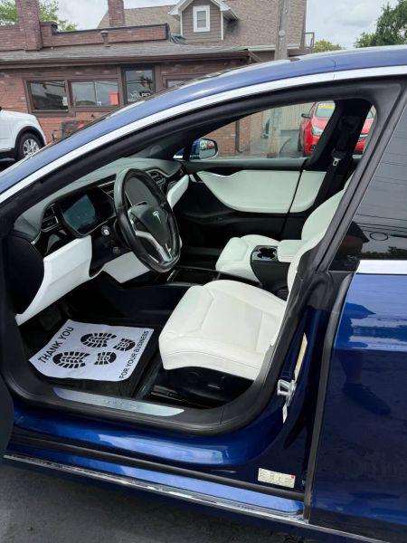 2017 Tesla Model S 75D