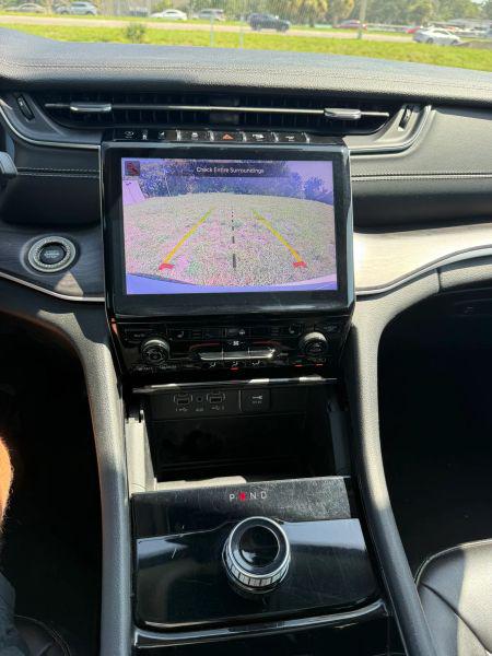 2023 Jeep Grand Cherokee Limited 4x2