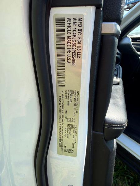 2023 Jeep Grand Cherokee Limited 4x2